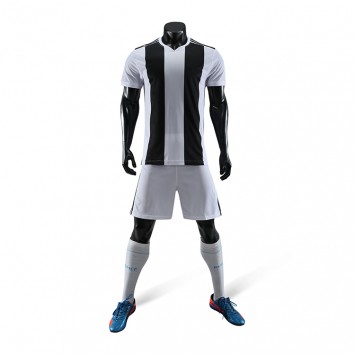 SXLT1506#尤文光板足球服主场黑白色套装
