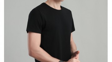 定制纯棉T恤衫的有什么优点和缺点