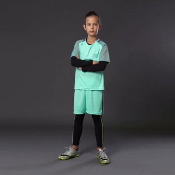 SXBJT817#儿童款光板足球服葡萄牙客场绿色套装